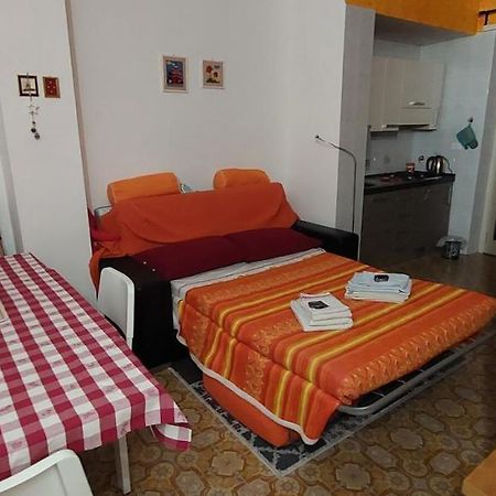 Casa Dei Nonni - Comodo Metro E Stadio Juve トリノ エクステリア 写真