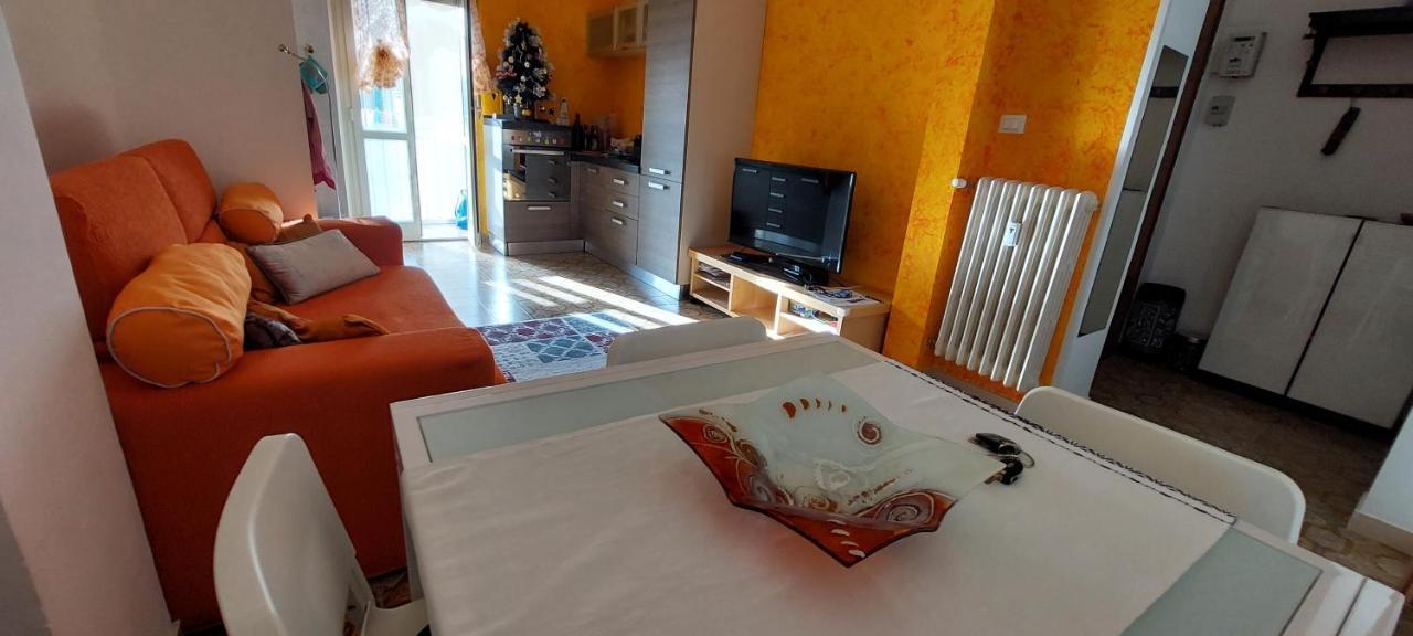 Casa Dei Nonni - Comodo Metro E Stadio Juve トリノ エクステリア 写真